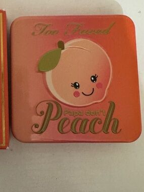Tin of makeup (Too Faced Papa Don't Peach)
